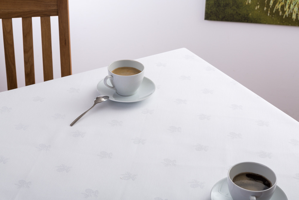 Tischwäsche Zirbenjacquard nach Maß